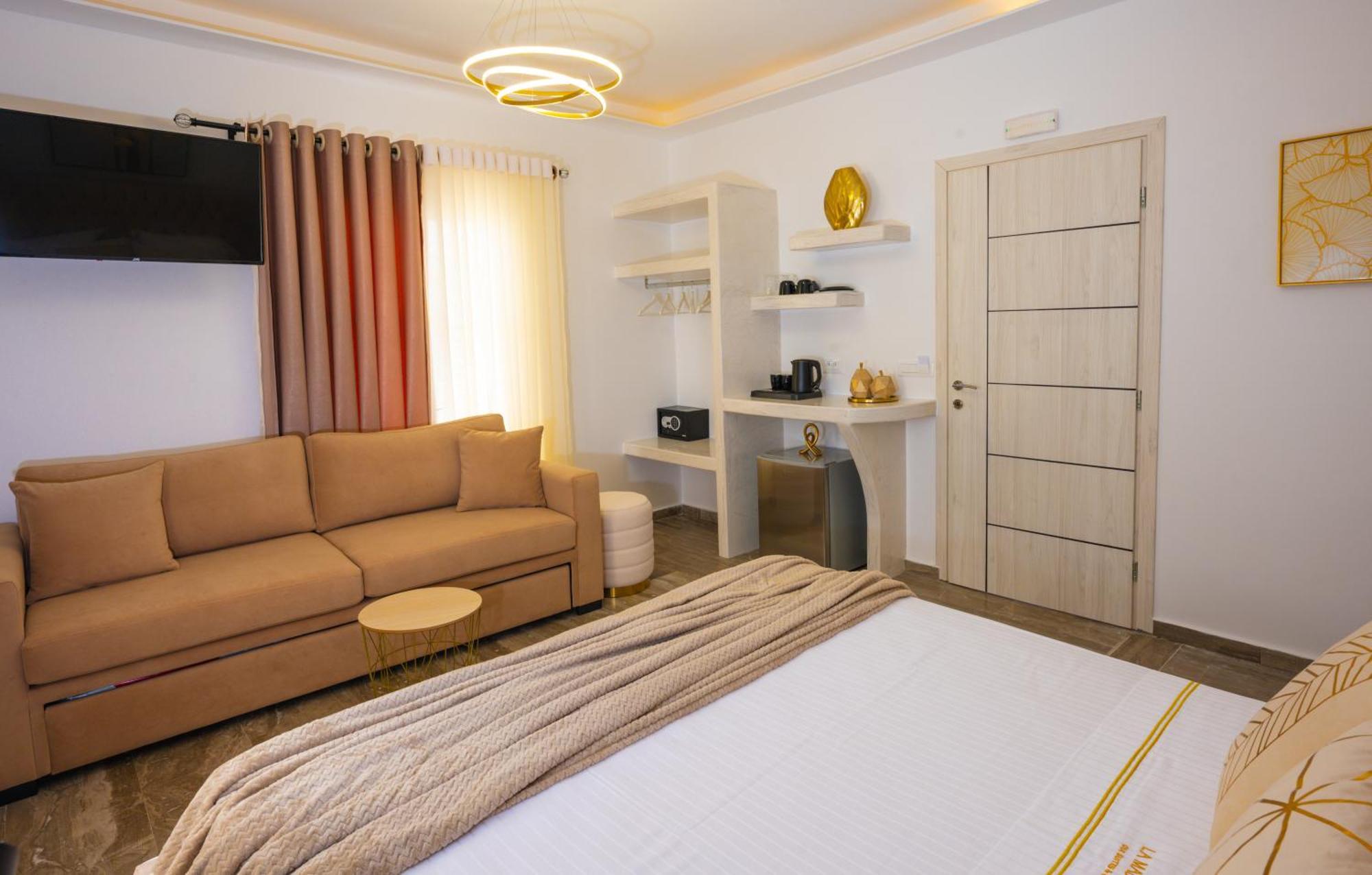 Aina Suites Karterados  Exterior photo